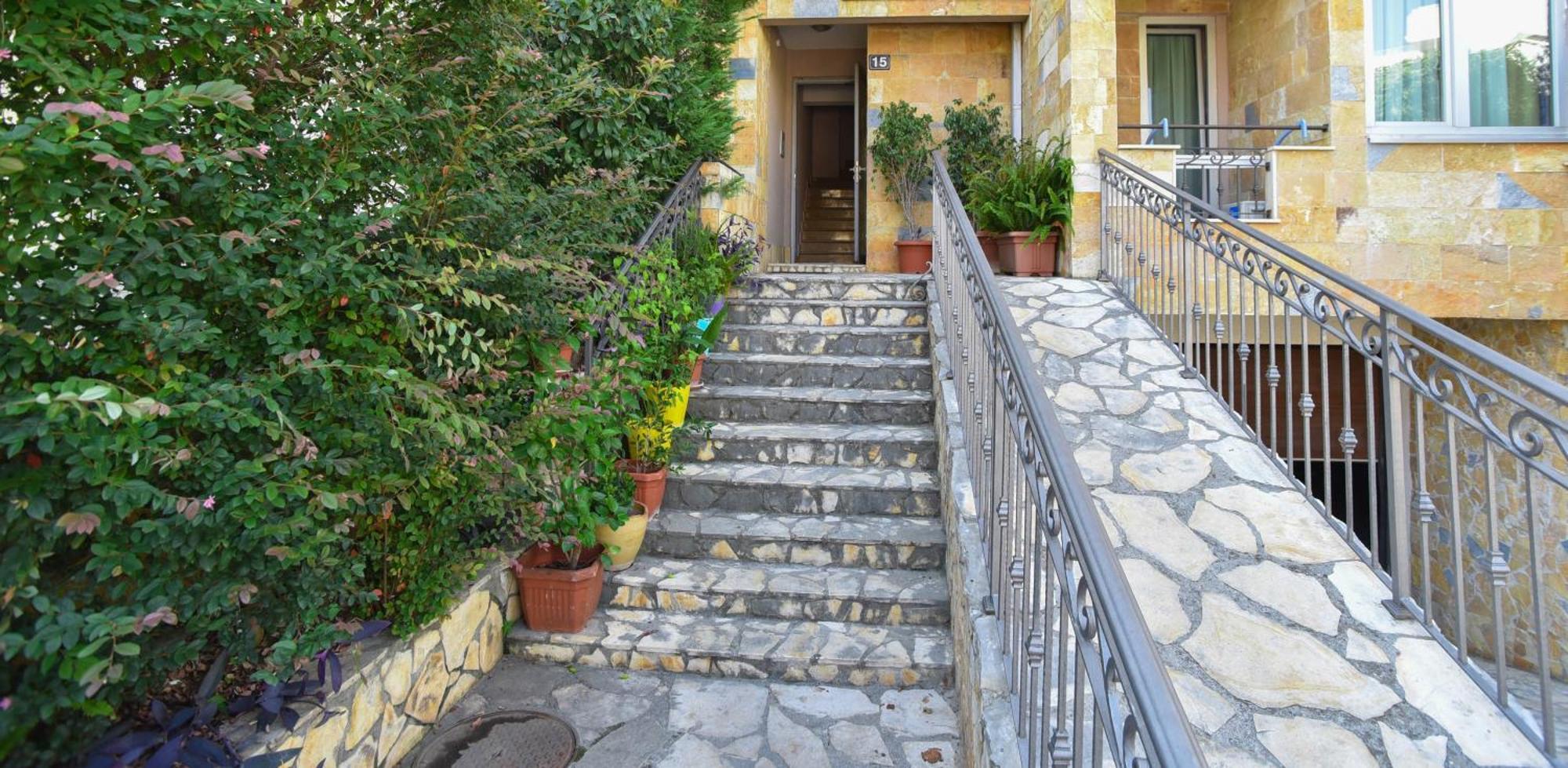 Apartment Golden Lavender Будва Экстерьер фото