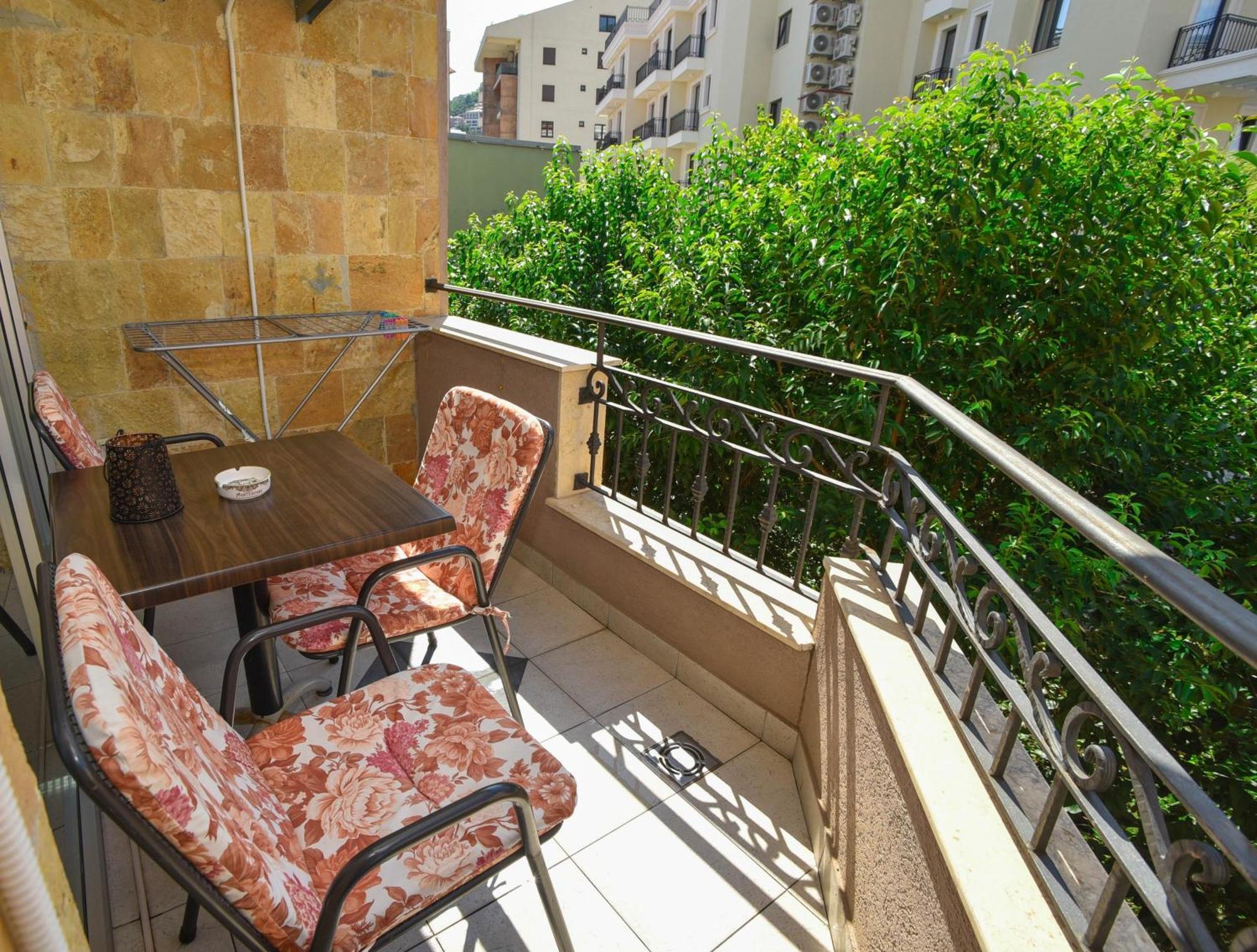 Apartment Golden Lavender Будва Экстерьер фото